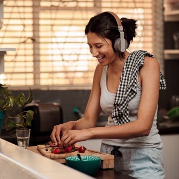 Audio ads on YouTube expand reach and grow brand awareness Audio ads on YouTube expand reach and grow brand awareness