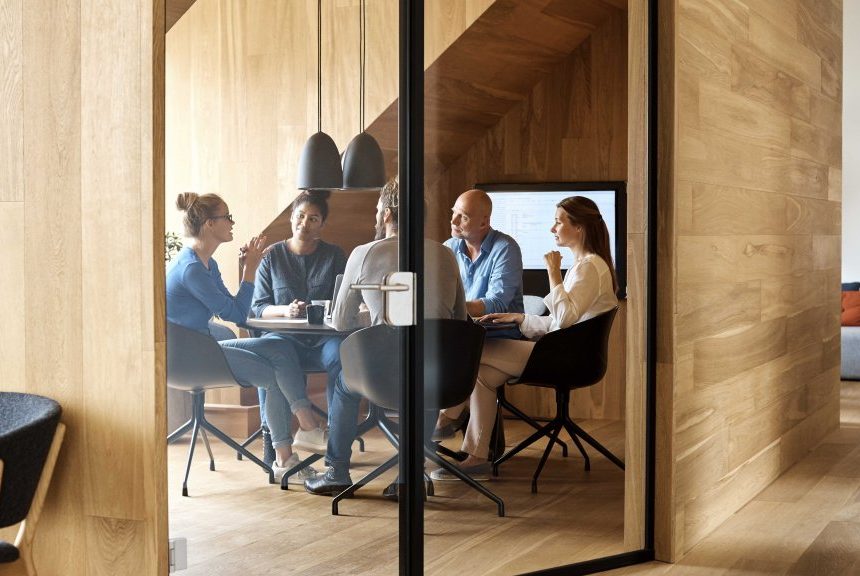 4 Things to Consider Before Becoming a Venture Capitalist