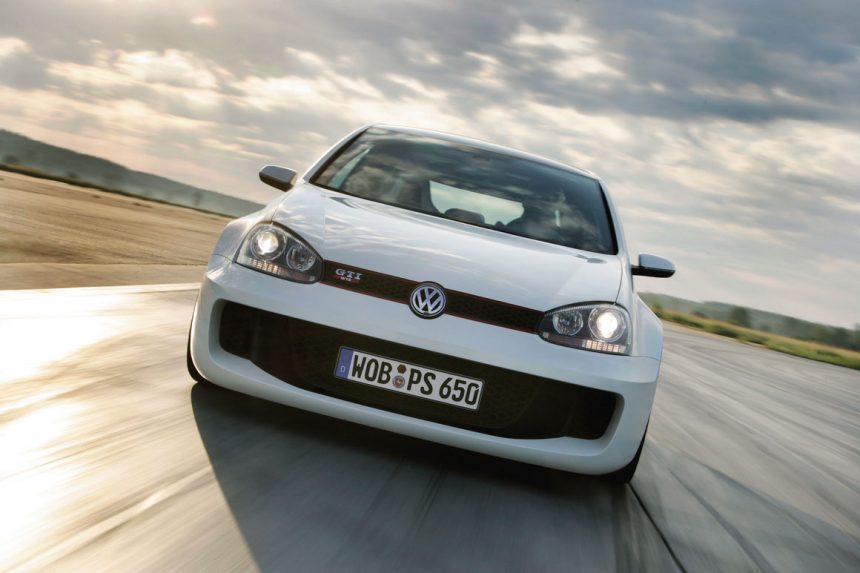 #TBT: Volkswagen Golf GTI W12-650, the ultimate hot hatch concept car #TBT: Volkswagen Golf GTI W12-650, the ultimate hot hatch concept car