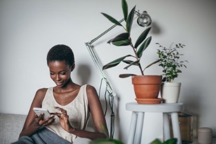 Facebook: Digital Advertising’s Role in Driving Long-Term Brand Growth Facebook: Digital Advertising’s Role in Driving Long-Term Brand Growth