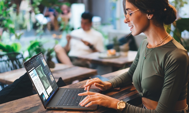 Lenovo’s latest Windows 11 PCs embrace hybrid work styles and sustainable materials Lenovo’s latest Windows 11 PCs embrace hybrid work styles and sustainable materials